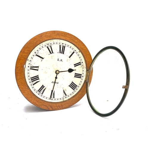 175 - A Southern Railways fusee movement clock, oak cased, the 12