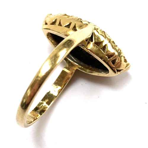 40 - An 18ct gold and diamond navette form cluster ring, gross weight, size M 1/2, 6.4g