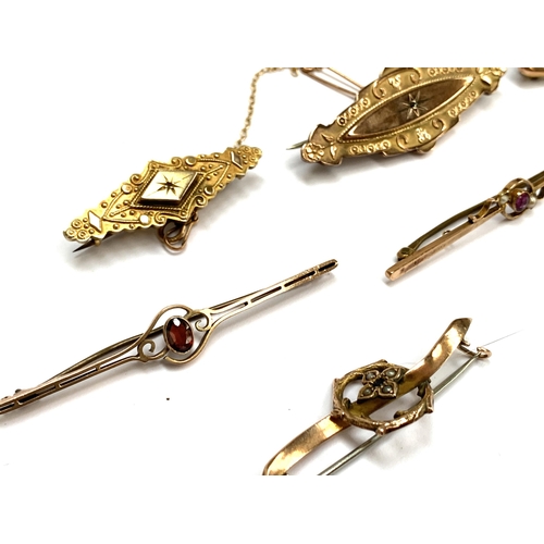 48 - A collection of eight late Victorian and Edwardian 9ct gold bar brooches: comprising two Victorian b... 