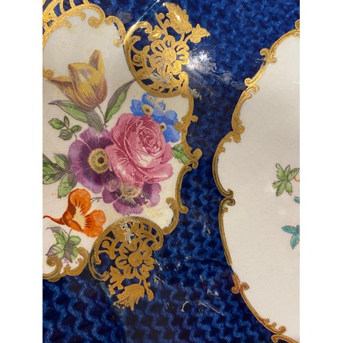 196 - A collection of 18th and 19th century cobalt blue and gilt porcelain, varying conditions, to include... 