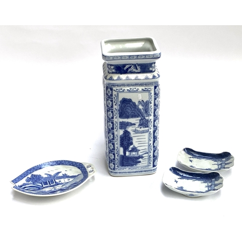 199 - A tall Chinese blue and white vase, 33cmH; together with a pair of blue and white dishes depicting b... 