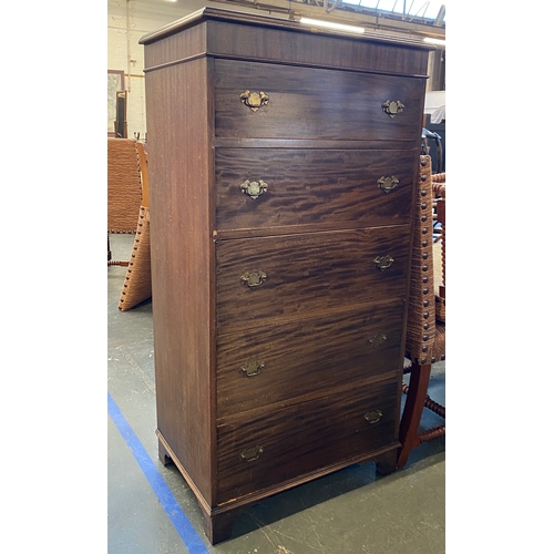 866 - A 20th century chest of five drawers, 71x49x139cm