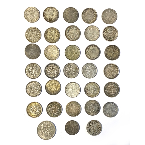 63 - A collection of mainly 19th and early 20th century threepence coins, to include maundy coins, dates ... 