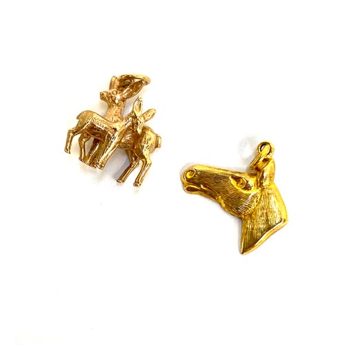 3 - A vintage 9ct gold charm in the form of two deer, fully hallmarked for Edinburgh, 1.5cmH, 2.3g; toge... 