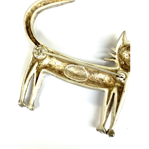 38 - A vintage Jean Cocteau white metal stylised cat brooch, bears stamp to back 'Comite Jean Cocteau, Ma... 