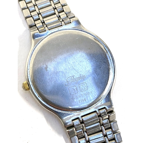 103 - A Longines Quartz watch, engraved 'Flagship' to reverse with serial no. 25347591, the dial wit Roman... 