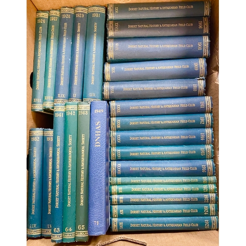 479 - BOOKS, DORSET. The Dorset Natural History and Archaeological Society' volumes in VG condition. Speci... 