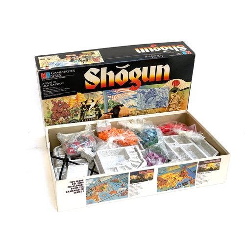 340 - An MB Gamemaster Series Shogun board game, boxed