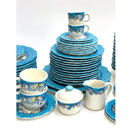 203 - A large quantity of Italian Tiffany Boutique 'Marina' pattern ceramics, approx. 100 pieces, comprisi... 