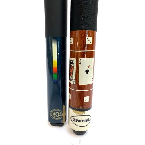 1058 - A Ronnie O'Sullivan supa pro supa grip BCE custom Q together with a spalding 145cmL in black carry c... 