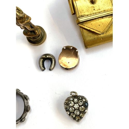 33 - A small lot of antique jewellery (af) to include unusual brass figural fob of Napoleon, engraved fai... 