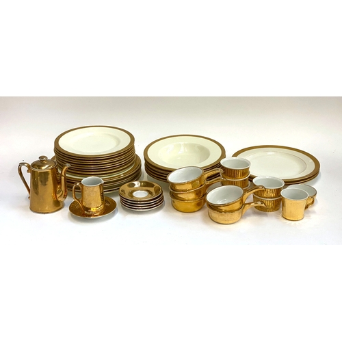 163 - A mixed lot of gilt dinnerwares, to include Royal Worcester fireproof, Royal Doulton, etc