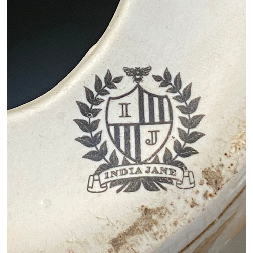 526 - Interior design interest: a pair of India Jane ceramic table lamps decorated with bees, 26cmH