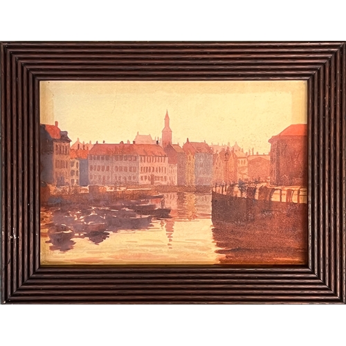 885 - A late 19th/early 20th century watercolour of a Belgian/Dutch town, in a good reeded oak frame, 17x2... 
