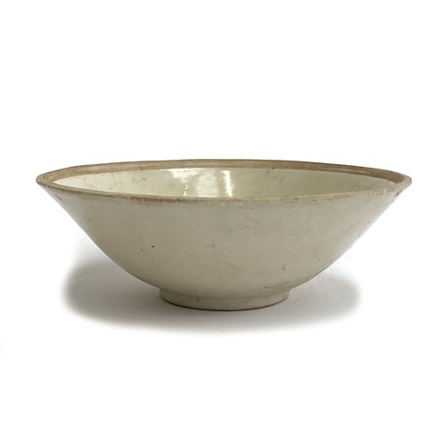 296 - A possibly Song Dynasty glazed porcelain bowl, 16.5cmW