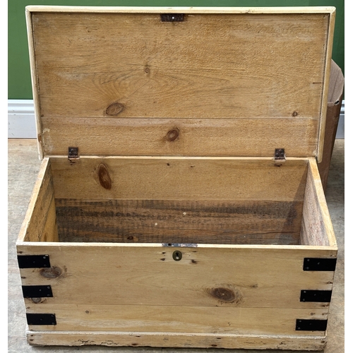 1218 - A small pine blanket box 75x41x34cmH; together with a small pine chest of two drawers 66cmW