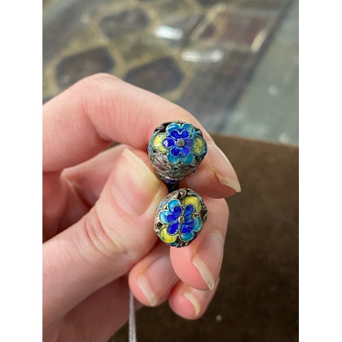 17 - A pair of early 20th century Chinese export cloisonne enamel screw back earrings, 6.8cmL