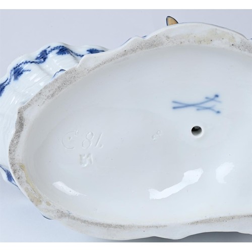 273 - A pair of 19th century Meissen double shell-shaped salt cellars or sweet meat dishes, one centrally ... 