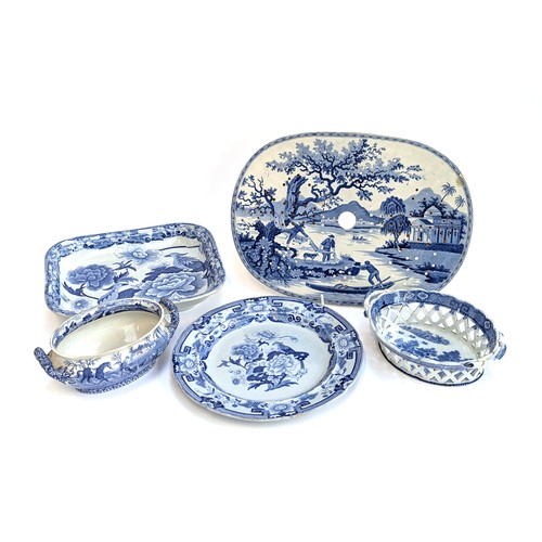 288 - A quantity of early 19th century blue and white transferware to include: mazarin or draining dish 34... 