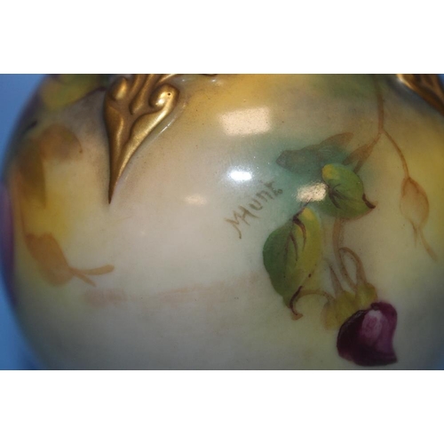 106 - A HAND PAINTED ROYAL WORCESTER VASE, F126 SHAPE, ROSE DECORATION, SIGNED M. HUNT, HEIGHT APPROX. 13 ... 