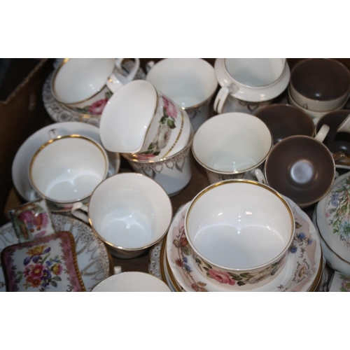 239 - A TRAY OF CERAMICS TO INCLUDE ROYAL WORCESTER, POOLE ETC. (NOT INCLUDING TRAYS)