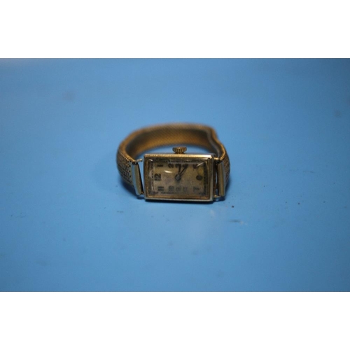 86 - A QUANTITY OF COSTUME JEWELLERY  TO INCLUDE A YELLOW METAL WRIST WATCH POSSIBLY GOLD