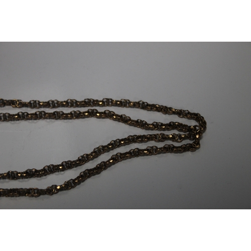 127 - A VICTORIAN YELLOW METAL GUARD CHAIN