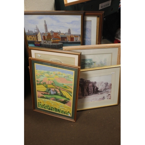 70 - A QUANTITY OF PICTURES AND PRINTS
