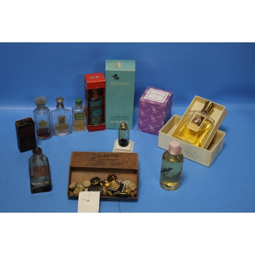 124 - A COLLECTION OF PERFUME BOTTLES, SOME WITH CONTENTS, BUTTONS ETC.