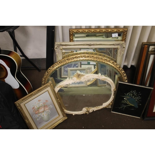 18 - FOUR ASSORTED MIRRORS THE LARGEST 66 X 39 CM TOGETHER TWO PICTURES