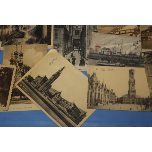 61 - A QUANTITY OF VINTAGE POSTCARDS MAINLY TOPOGRAPHICAL