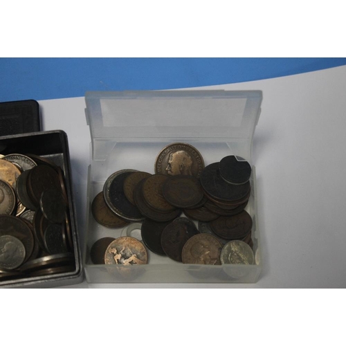 92 - A COLLECTION OF BRITISH AND WORLD COINS TO INCLUDE COMMEMORATIVES