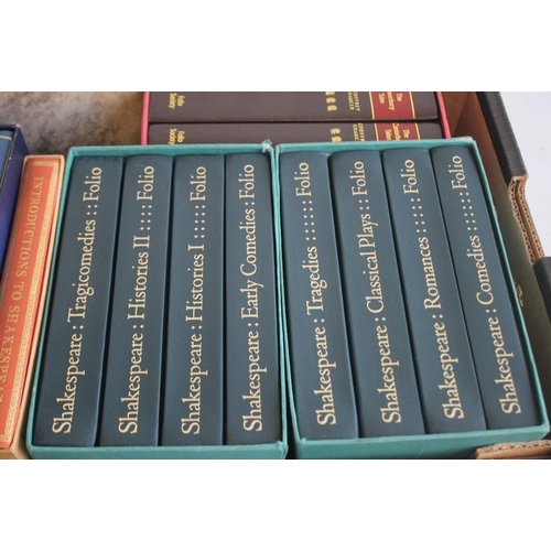 157 - FOLIO SOCIETY SHAKESPEARE 'THE COMPLETE PLAYS', eight volumes in two slip cases, Chaucer 'The Canter... 