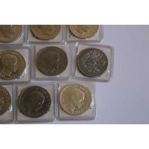 53 - A COLLECTION OF EDWARD VIII REPLICA/FANTASY CROWN SIZED COINS, in white metal