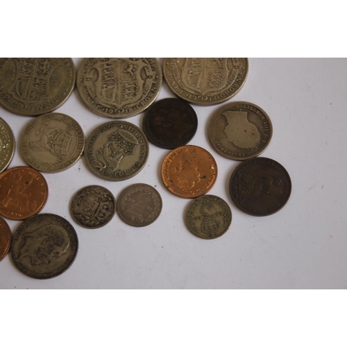 54 - A COLLECTION OF 19TH/20TH CENTURY BRITISH COINS, to include 1893 crown, 3 1890 farthings and a selec... 