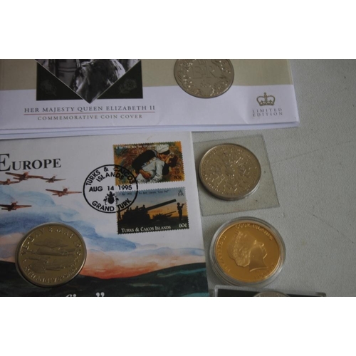 56 - A COLLECTION OF MODERN COMMEMORATIVE COINS,  to include a cased set of St Helena 2013 sea life crown... 