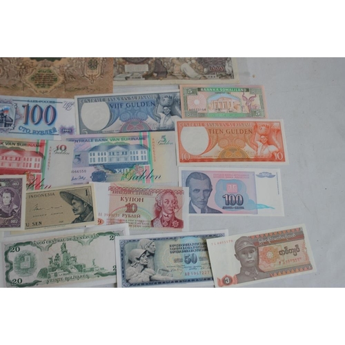 64 - A COLLECTION OF WORLD BANKNOTES, A - Z, to include issues from Easter Island, Costa Rica, Burma, etc... 