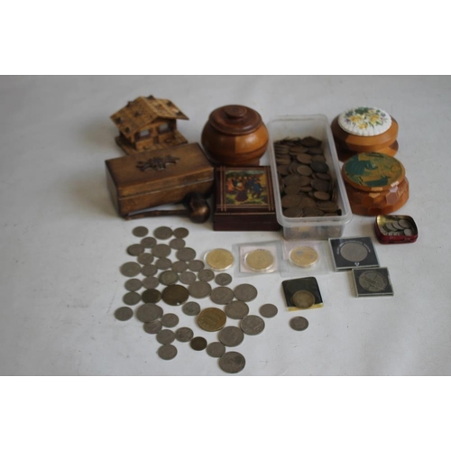 68 - A BOX OF COINS TO INCLUDE THREE GOLD PLATED GIBRALTA CROWNS, a Silver Jubilee crown, seven half crow... 