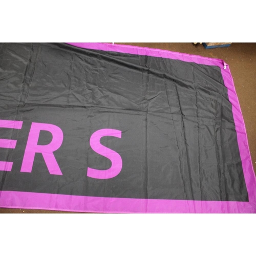 91 - A MINI COOPER ORIGINAL DEALERS SHOWROOM BANNER, in purple, black and white approx. 145 x 350 cm