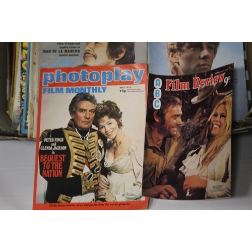 283 - A QUANTITY OF 1970S 'PHOTOPLAY' MAGAZINES (61), together with 1960s 'Film Review' (14), etc.