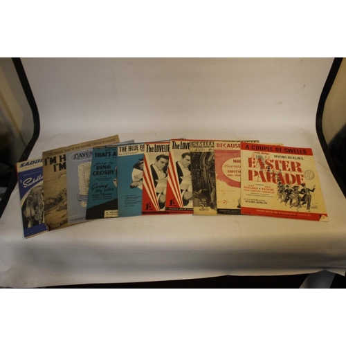 285 - A BOX OF MISCELLANEOUS SHEET MUSIC to include both classical and popular music, Frank Sinatra, Pat B... 