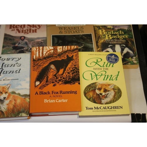 86 - A COLLECTION OF BOOKS ON DOGS, THE COUNTRYSIDE, WILDLIFE ETC (28)