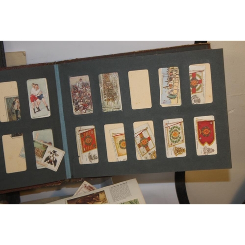 212 - A COLLECTION OF CIGARETTE AND TEA CARDS, IN ALBUMS, LOOSE WITH A QUANTITY OF MINOR EPHEMERA