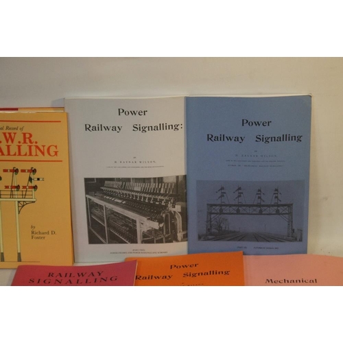 108 - RAILWAY INTEREST BOOKS - SIGNALLING to include 'A Pictorial Record of L.N.W.R. Signalling' by Richar... 