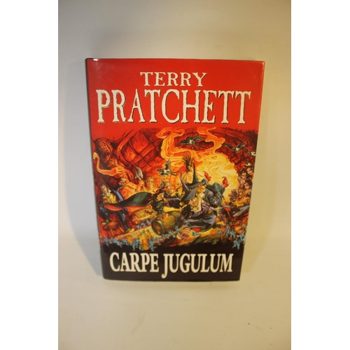 17 - TERRY PRATCHETT SIGNED FIRST EDITION - 'CARPE JUGULUM', Doubleday, 1998, dedication reads 