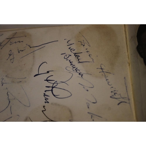 71 - AUTOGRAPH BOOK, to include many 1960's Wolverhampton Wanderers players signatures including Peter Br... 