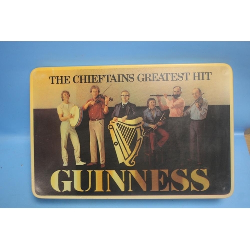 114 - A VINTAGE LIGHT-UP GUINNESS BAR SIGN