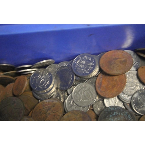 162 - A TUB OF ASSORTED COINS