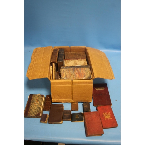 199 - A BOX OF ANTIQUARIAN MINIATURE AND POCKET SIZE BOOKS TO INCLUDE OXFORD ALMANAC 1730, BRICES ENGLISH ... 