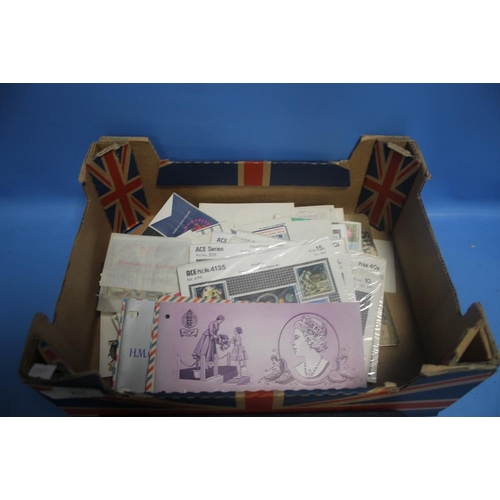 211 - A BOX OF STAMPS CONTAINING ONE ALBUM AND LOOSE